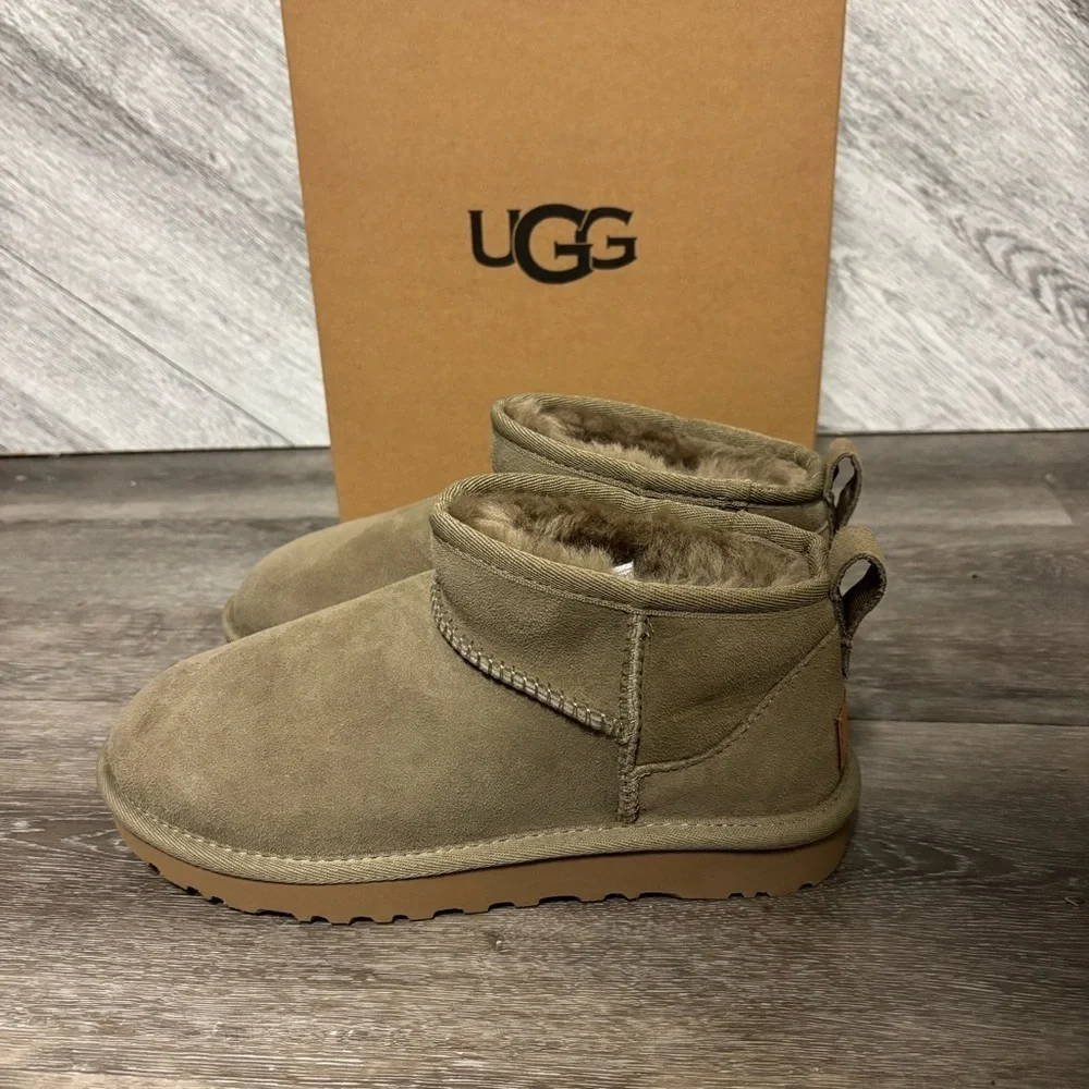 UGG | Classic Ultra Mini Boots In Antelope Green NEW In Box Suede Size 6